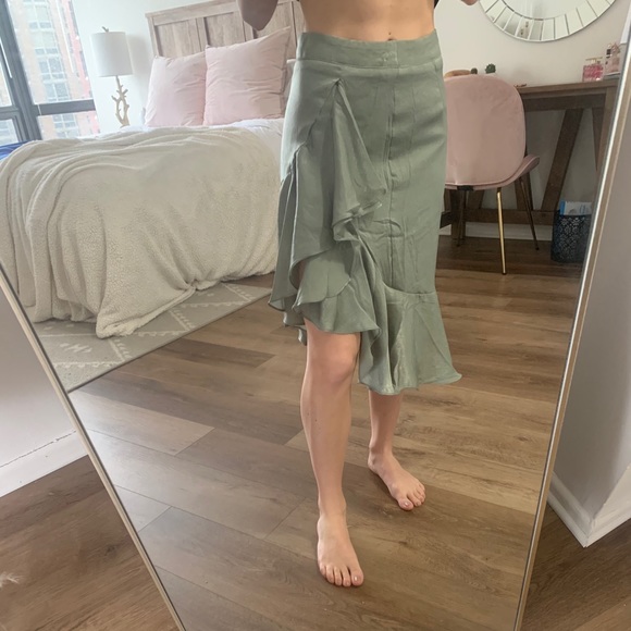 Skirt! - Picture 1 of 4